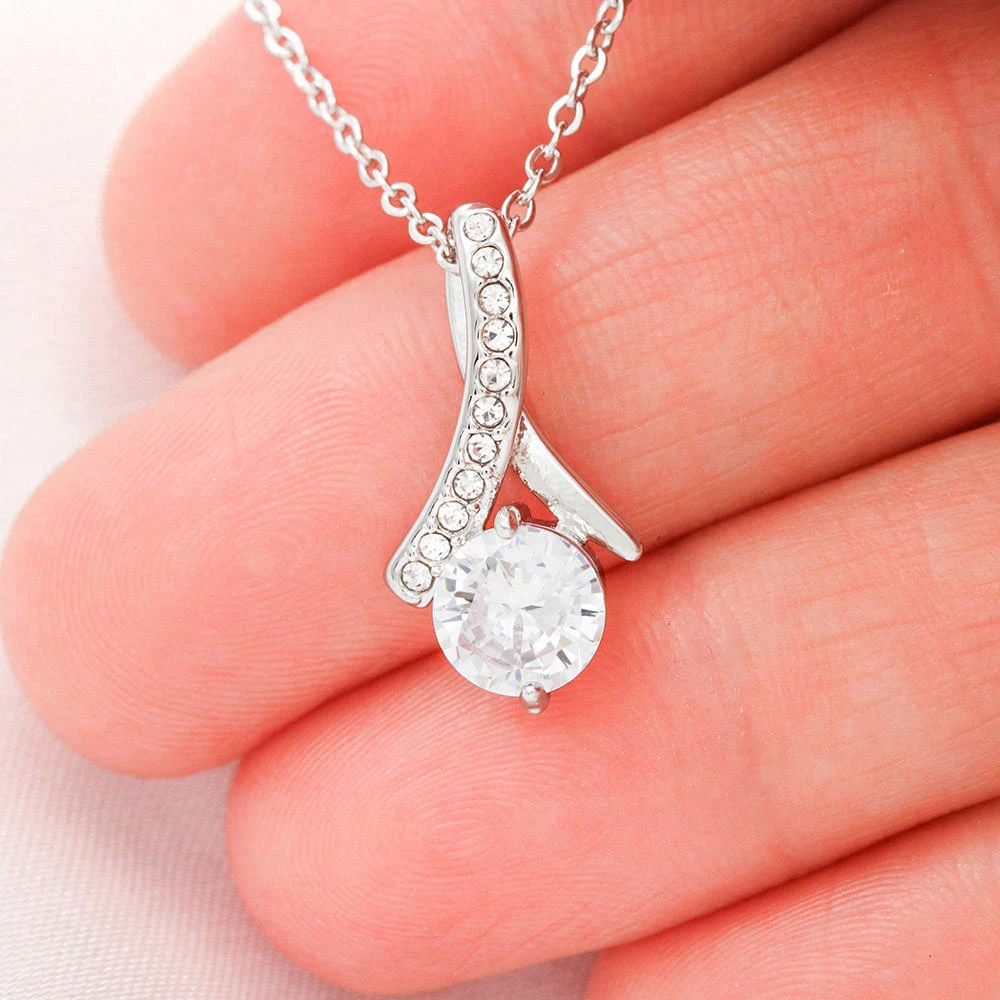 beautiful necklace for wife